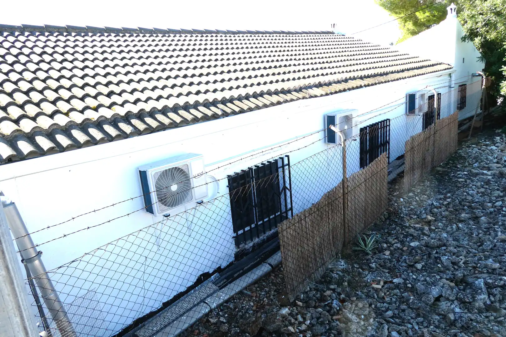Vista exterior de Finca rústica en venda en L'Ampolla amb Aire condicionat, Jardí privat i Piscina