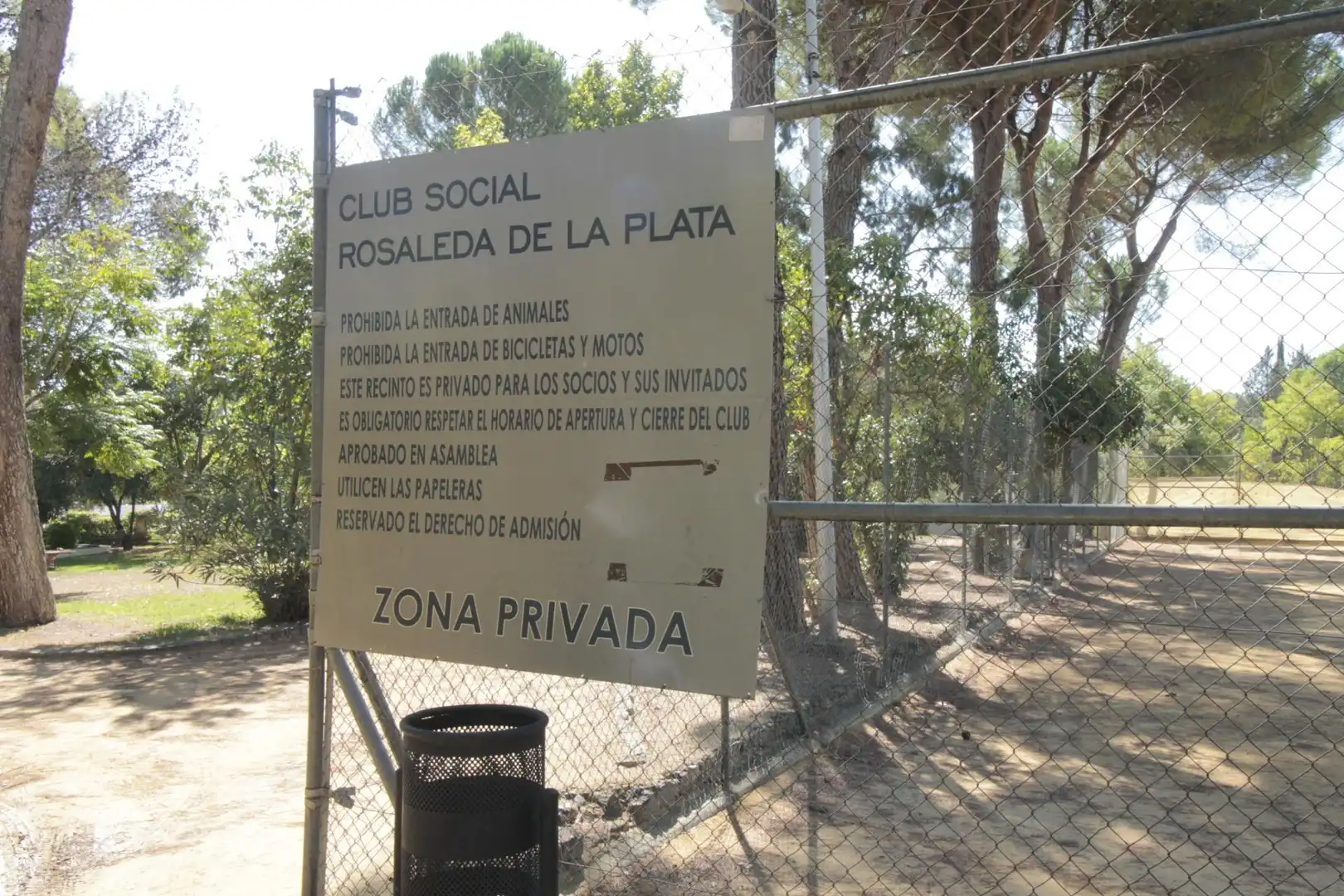Parking de Casa o chalet en venta en El Castillo de las Guardas con Jardín privado, Trastero y Piscina