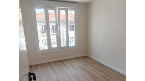 Foto 3 de Piso en venta en Posío, Ourense Capital