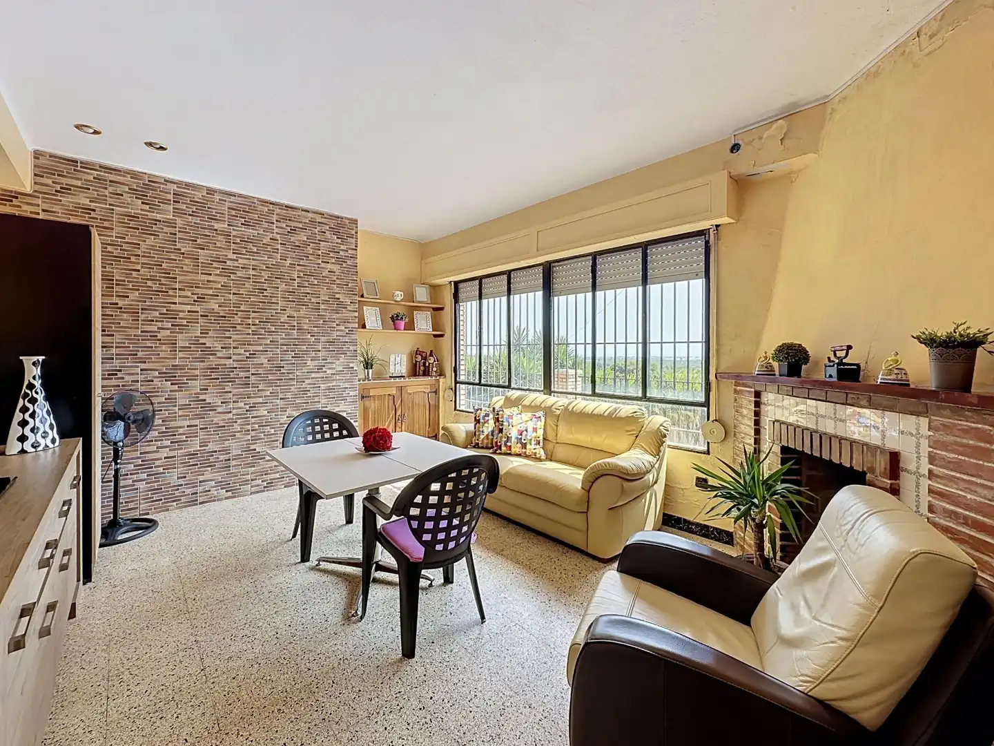 Sala d'estar de Casa o xalet en venda en Alginet amb Terrassa