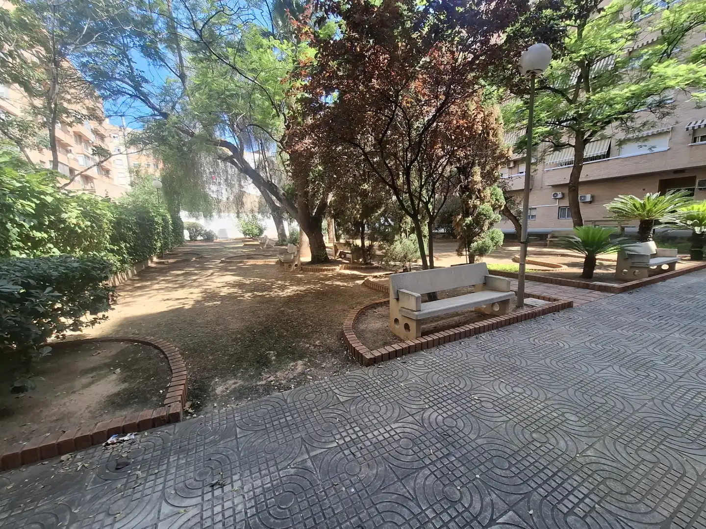 Exterior view of Flat for sale in Valencia  with Air Conditioner, Furnished and Oven