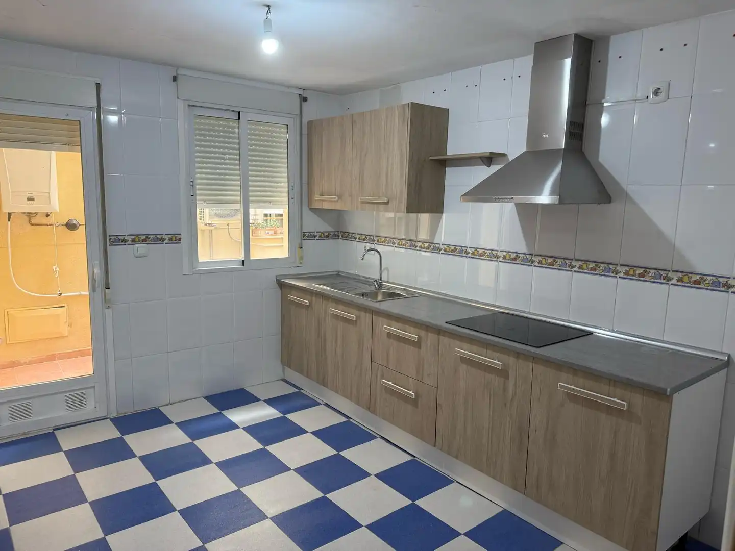 Cocina de Piso en venta en Malagón con Calefacción, Terraza y Amueblado