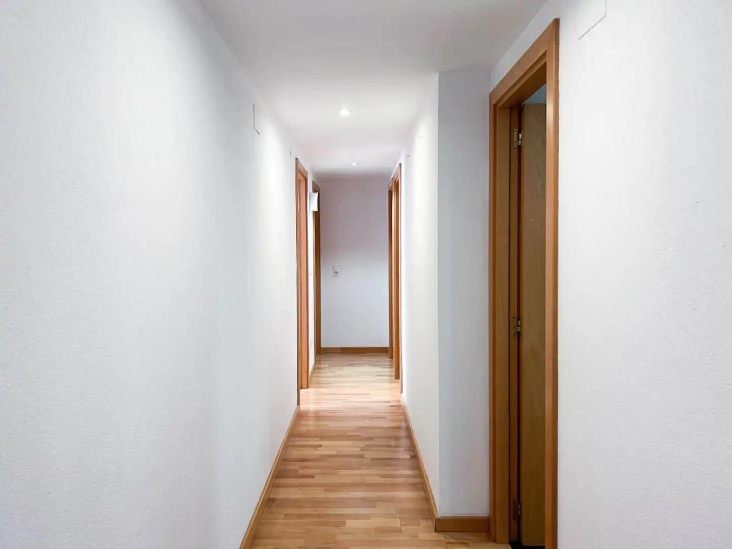 Flat for rent in Paterna  with Air Conditioner, Heating and Private garden