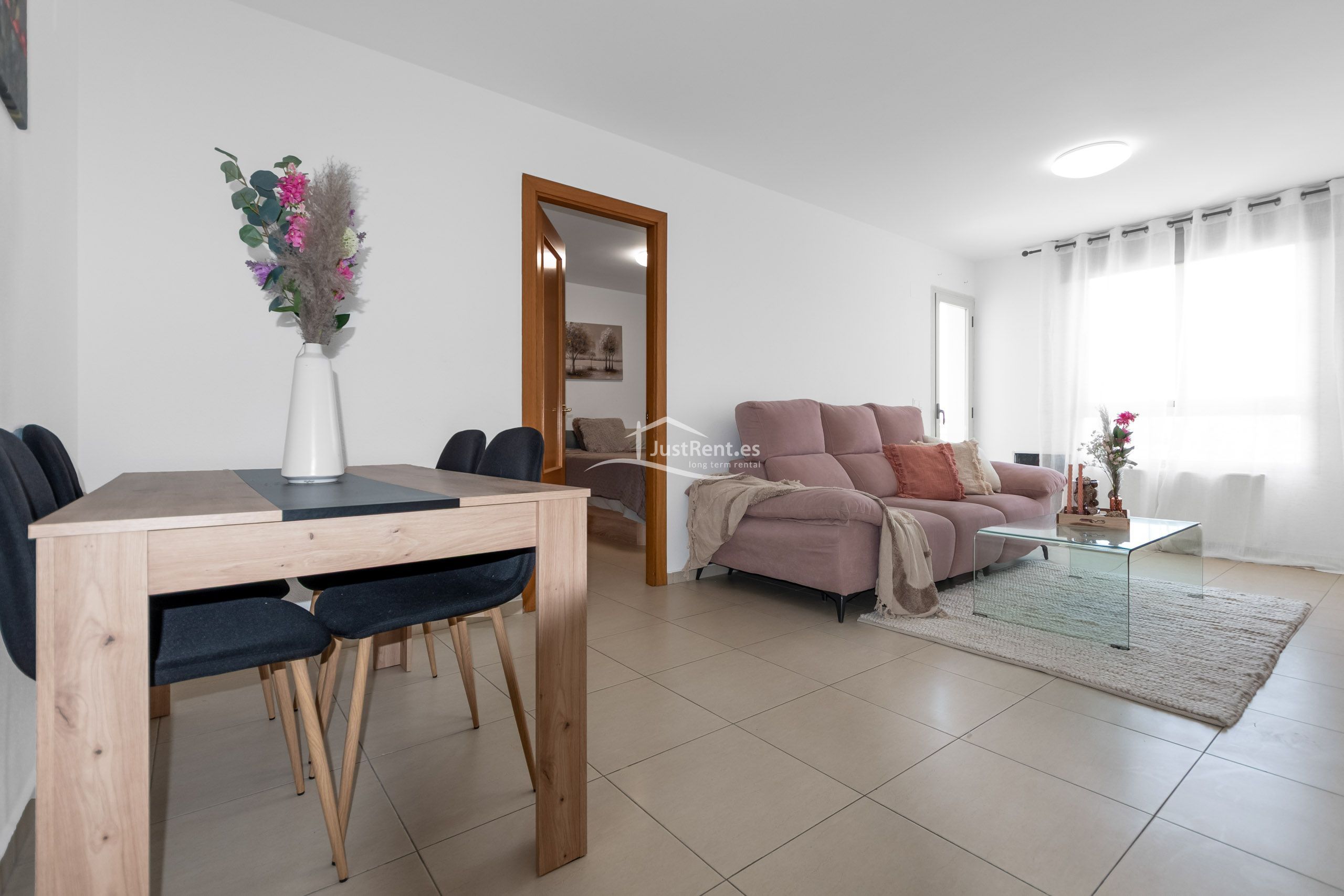 Sala d'estar de Àtic de lloguer en L'Alfàs del Pi amb Aire condicionat, Jardí privat i Terrassa