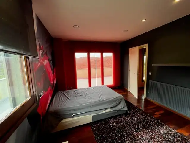 Habitación de Casa o chalet en venta en Bescanó con Calefacción, Jardín privado y Parquet