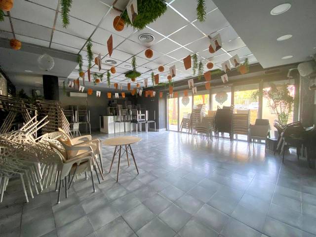 Local comercial en Alquiler en Historiador Juan Manzano en Condequinto