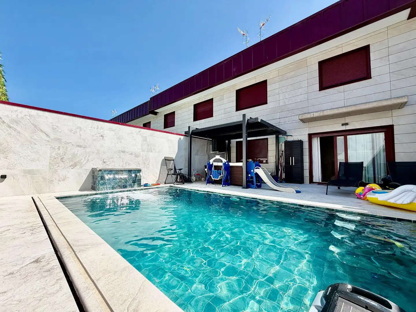 Piscina de Casa adosada en venda en Rivas-Vaciamadrid amb Aire condicionat, Calefacció i Piscina