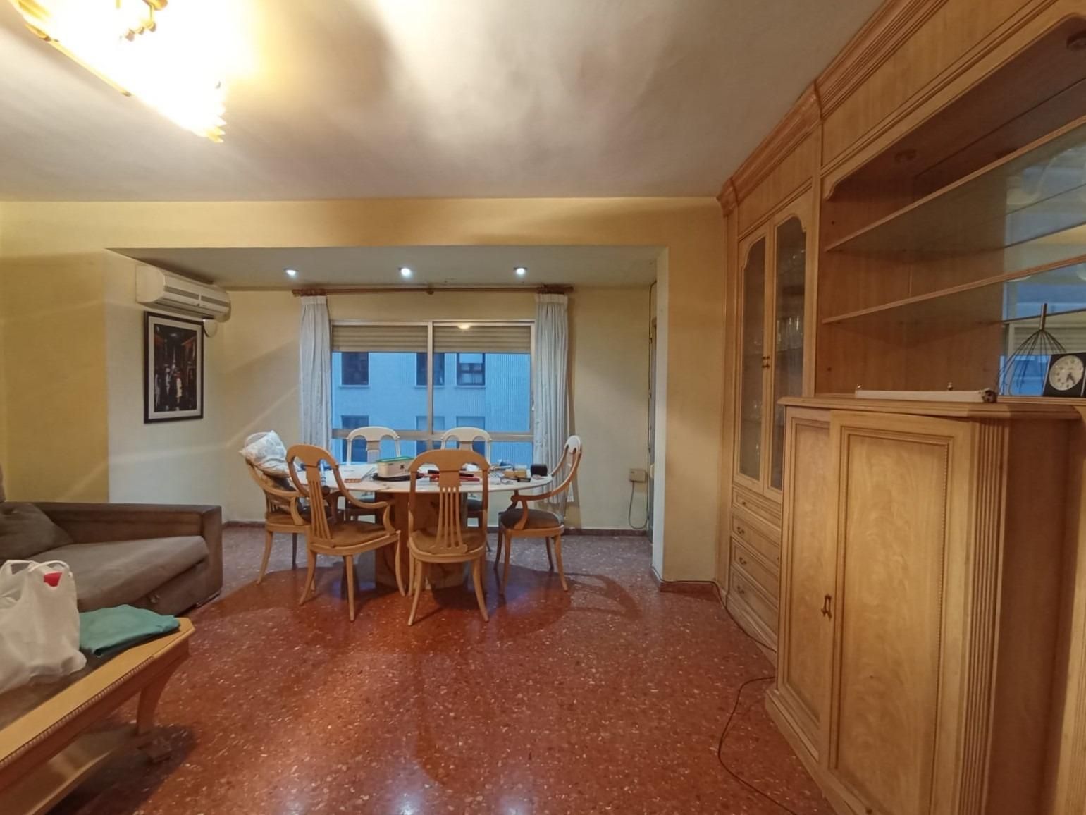 Piso en venta en Calle de Ausiàs March, 13, Oliva pueblo