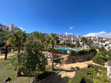 Apartment mit Pool zum Verkauf in Las Salinas