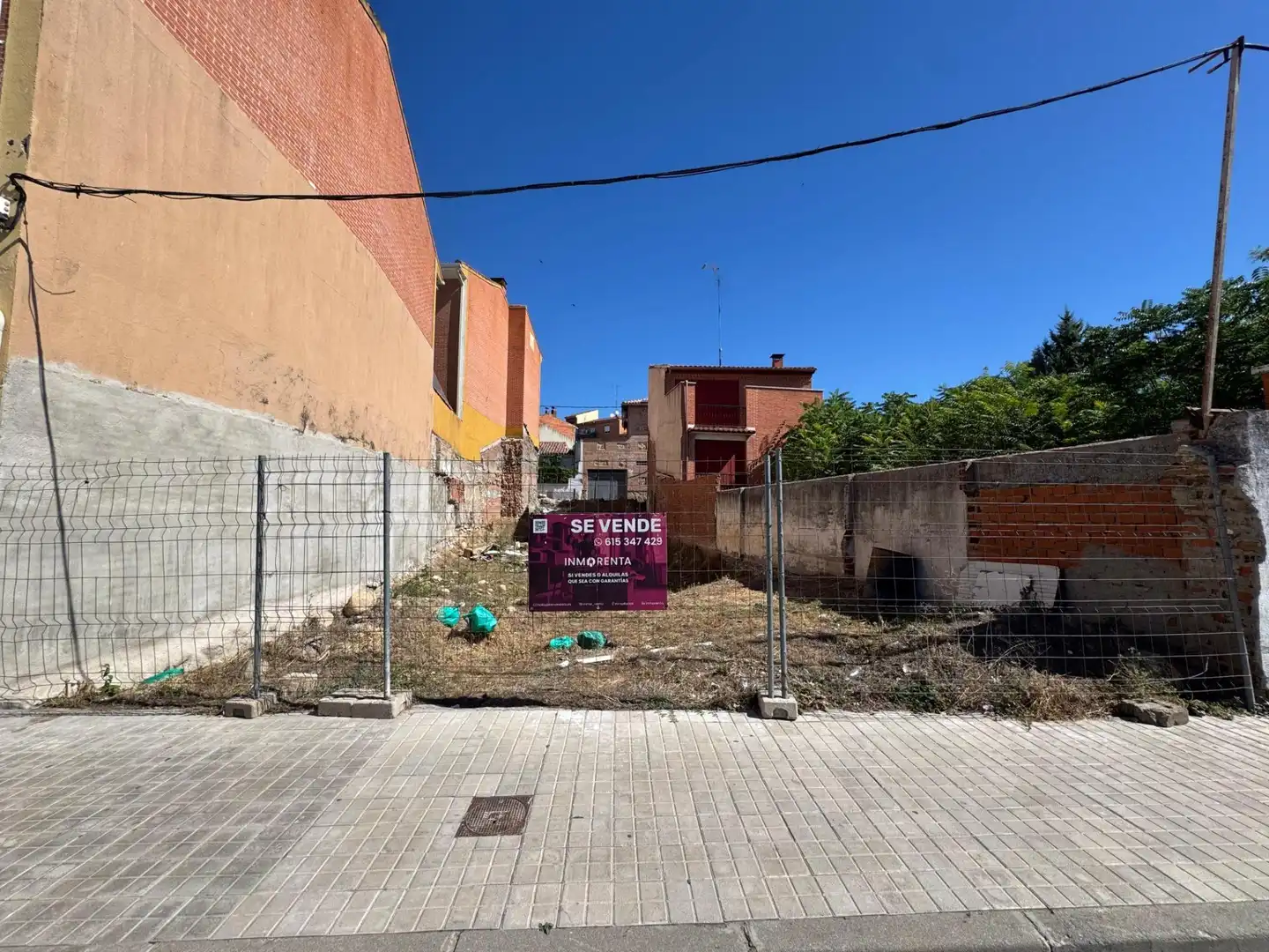 Terreny residencial en venda a Calle de Roma