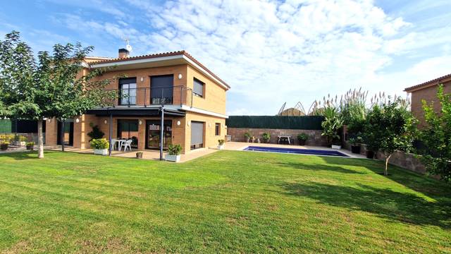Casa-chalet en Venta en Carrer Montseny en Cabrera de Mar