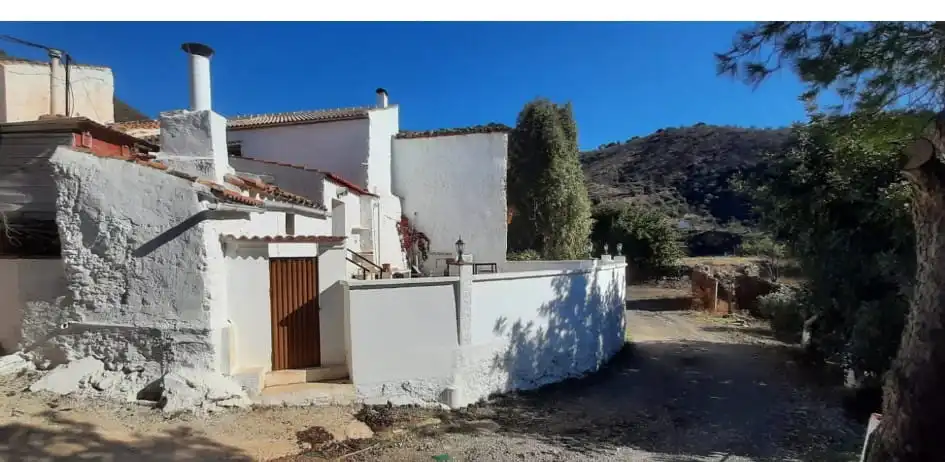 Vista exterior de Casa o chalet en venta en Málaga con Terraza, Amueblado y Horno