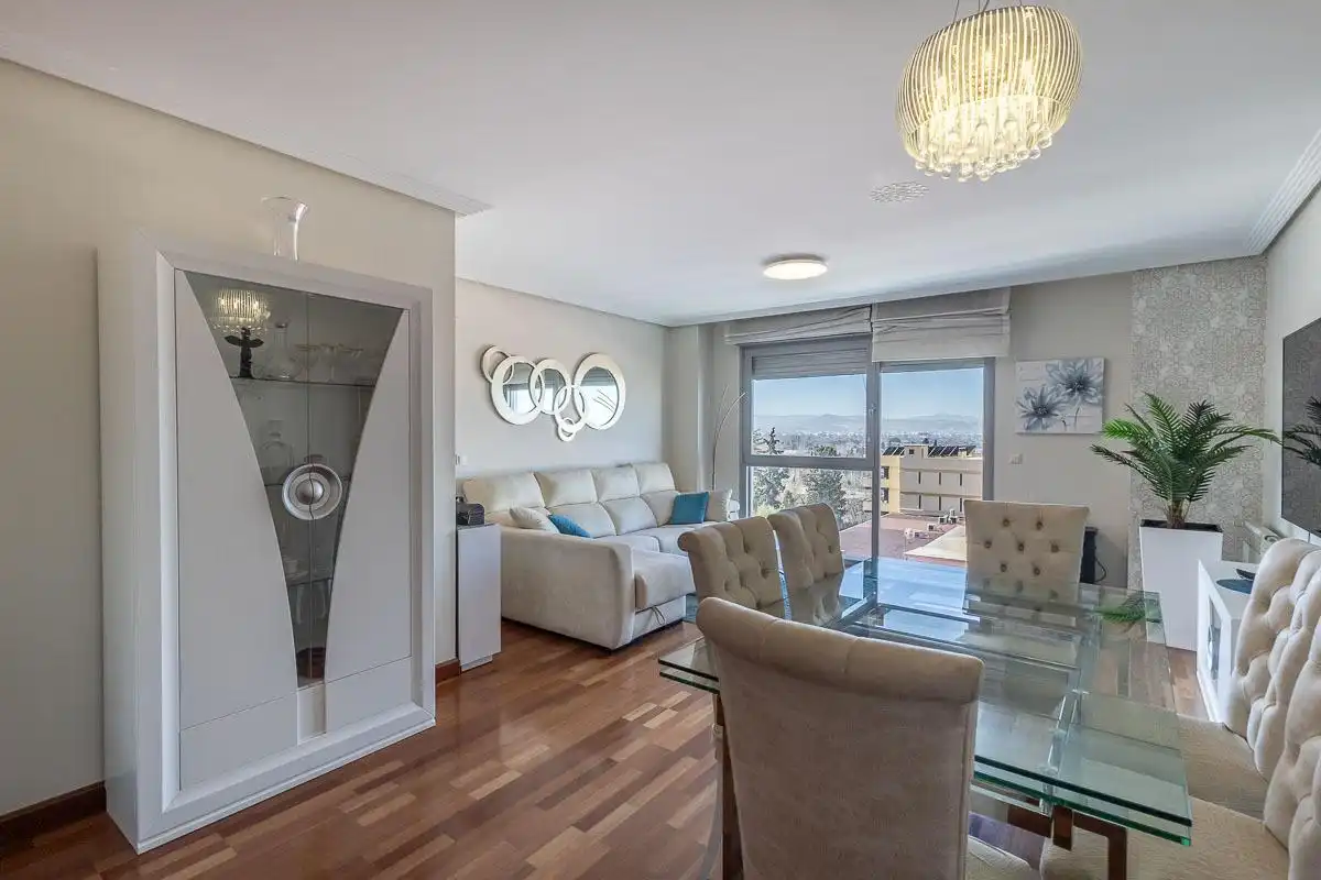 Dining room of Flat for sale in Granada  with Air Conditioner, Heating and Furnished