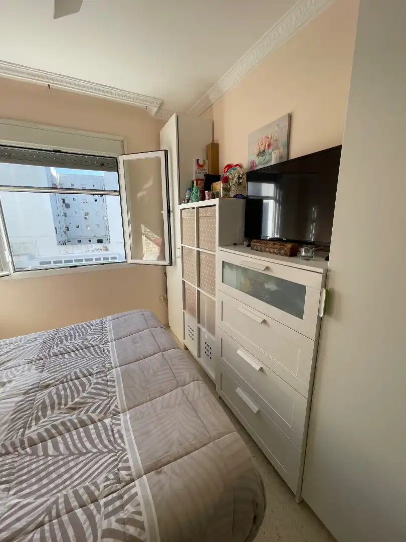 Schlafzimmer von Wohnung zum Verkauf in Cádiz mit Heizung, Möbliert und Ofen