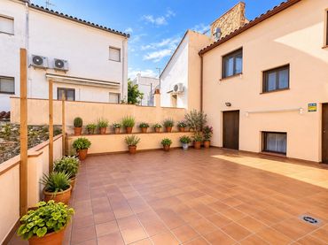 Reihenhaus zum Verkauf in d'Adrià Álvarez