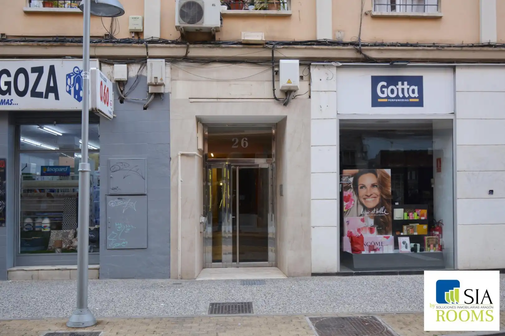Room in Calle LATASSA, FELIX, 26, Universidad San Francisco