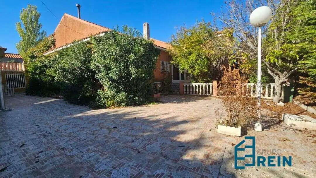 Villa con piscina in vendita a Calle Suecia, imagen 2