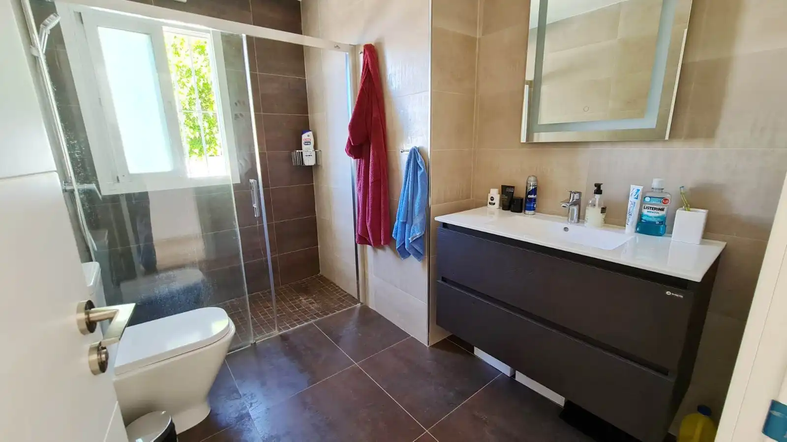 Bany de Casa o xalet en venda en Benalmádena amb Aire condicionat, Jardí privat i Terrassa