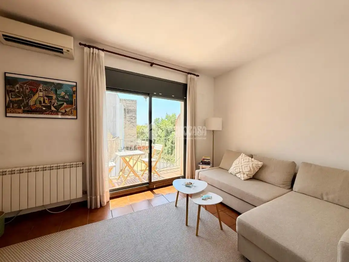 Sala de estar de Piso en venta en Vilanova i la Geltrú con Aire acondicionado y Balcón