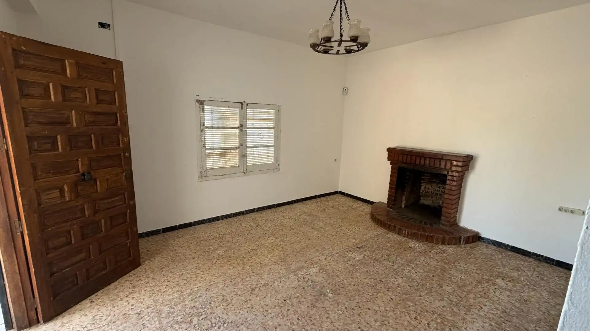 Detached house with garden for sale in Villafranca de los Caballeros, imagen 13