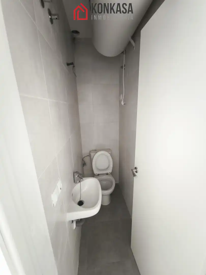 Bathroom of Duplexes for sale in Espera  with Terrace