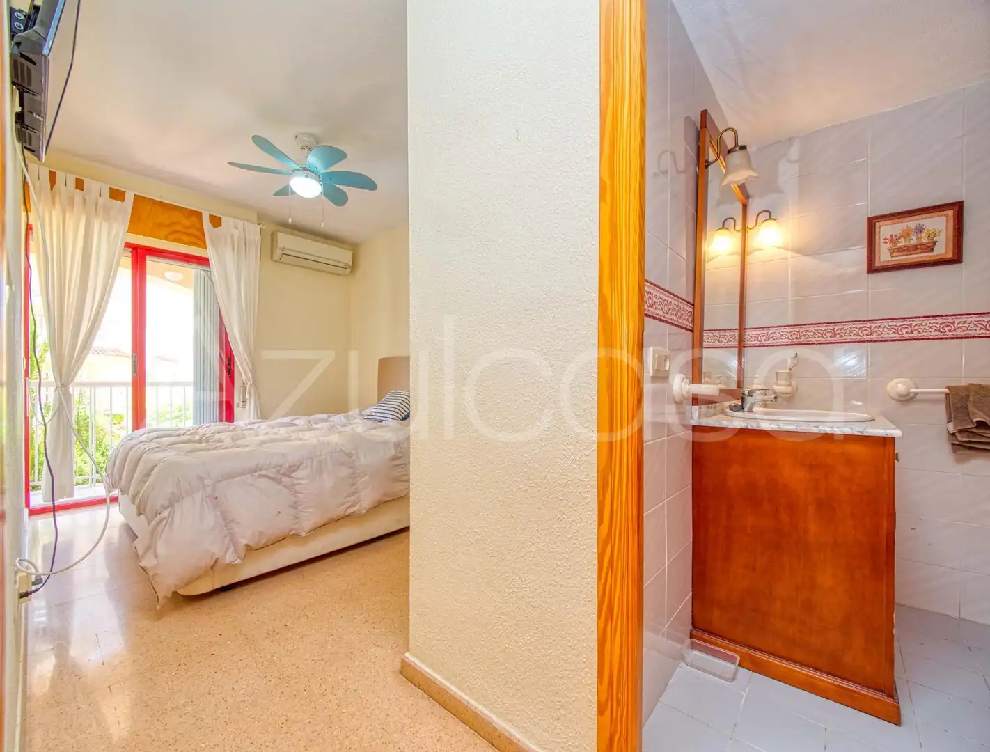 Schlafzimmer von Maisonette zum Verkauf in El Campello mit Klimaanlage, Abstellraum und Gemeinschaftspool