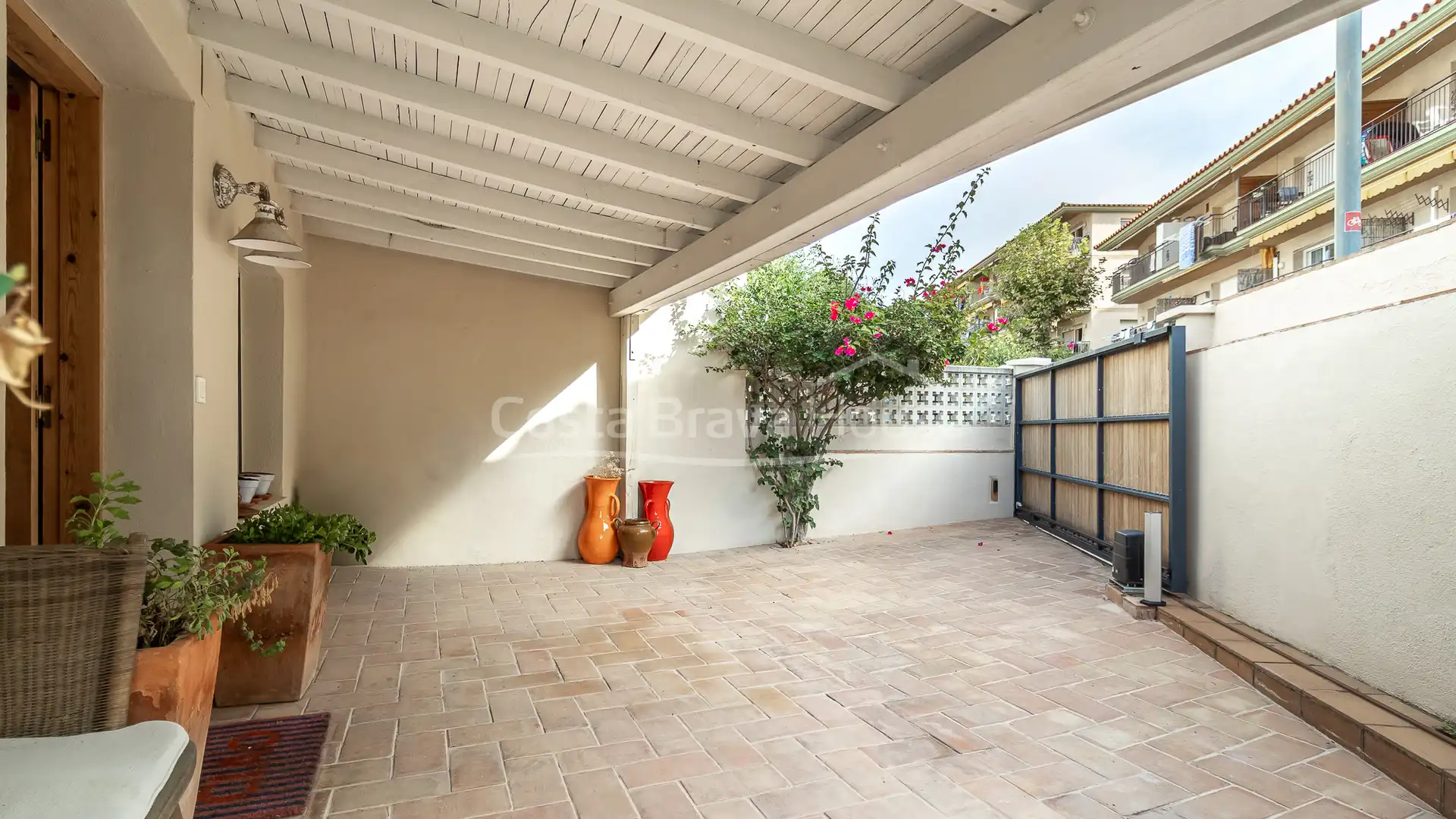Adossat amb jardí en venda a Carrer Gregal, imagen 7