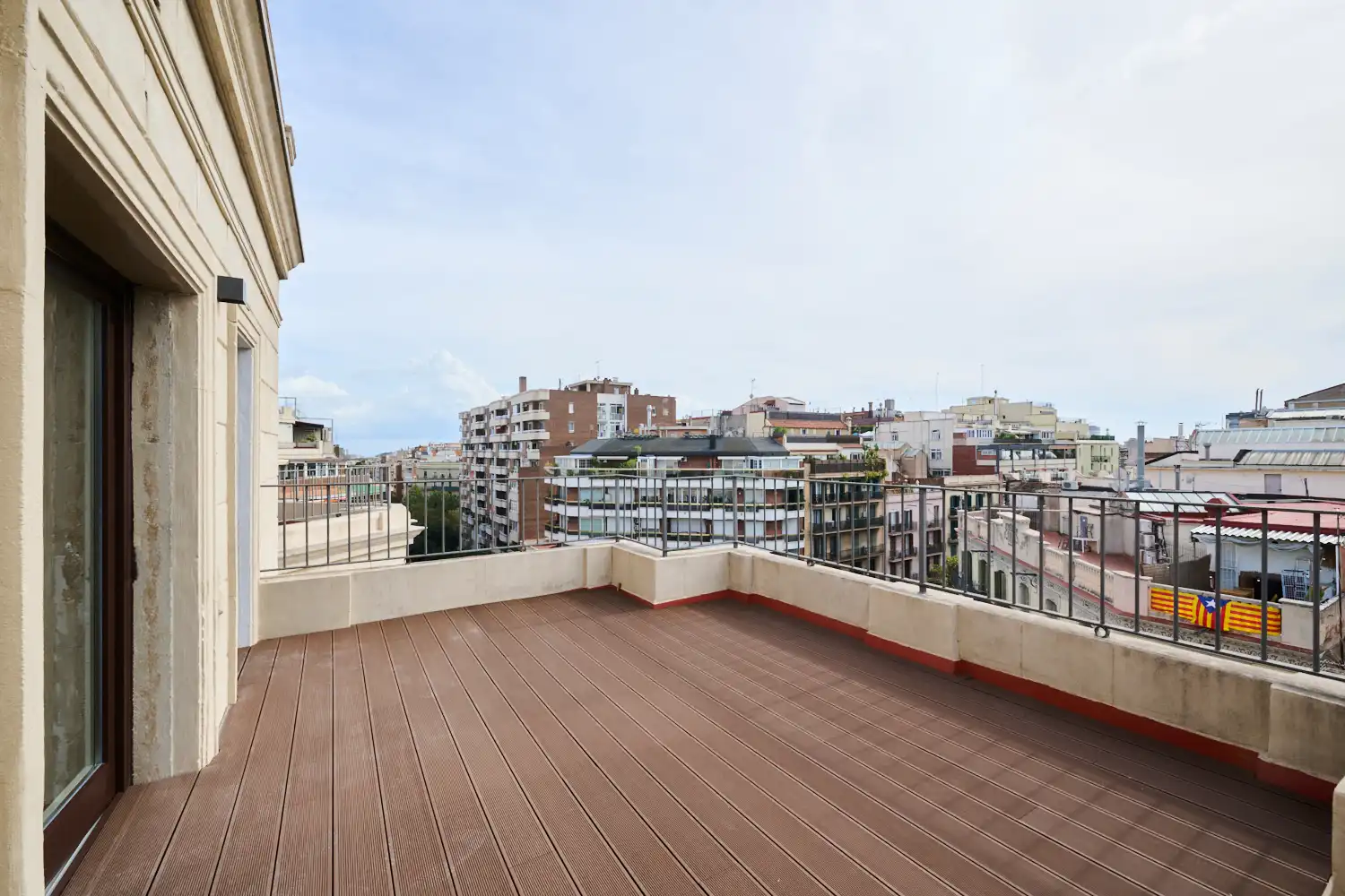 Àtic amb ascensor en venda a Carrer de Villarroel 188
