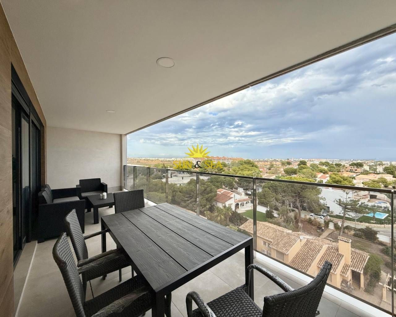 Apartamento de alquiler en Campoamor