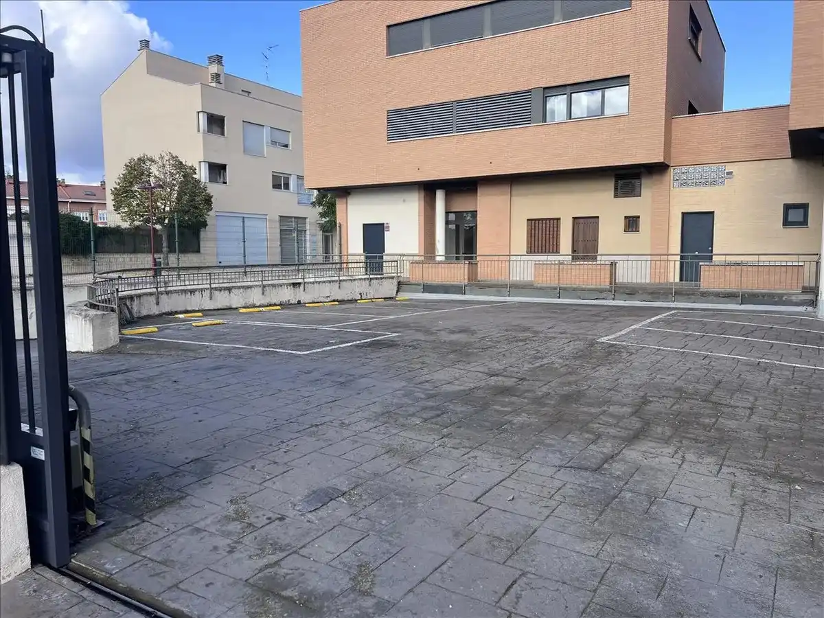 Aparcament en venda a Calle Julián Fernández Ollero, imagen 4