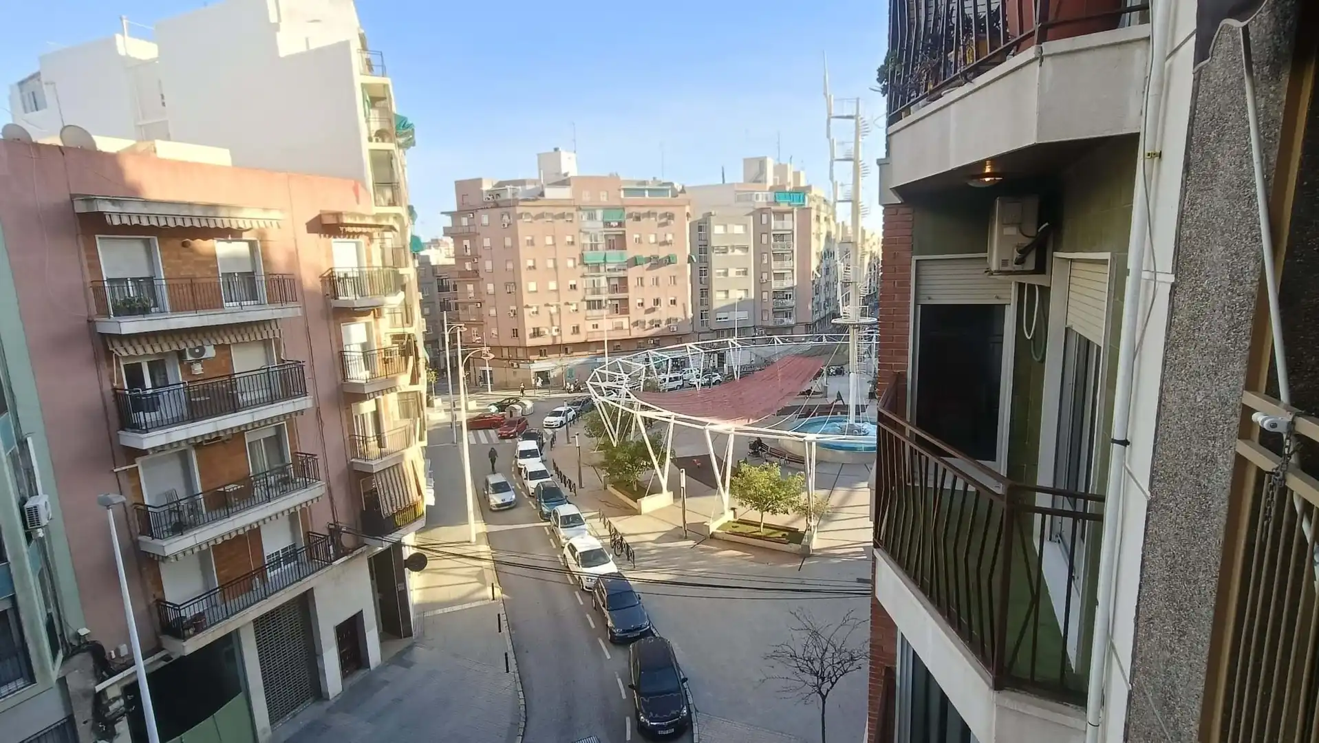 Außenansicht von Wohnung zum Verkauf in Elche / Elx mit Klimaanlage und Abstellraum