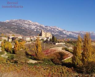 Außenansicht von Einfamilien-Reihenhaus zum verkauf in Samaniego mit Heizung, Terrasse und Abstellraum