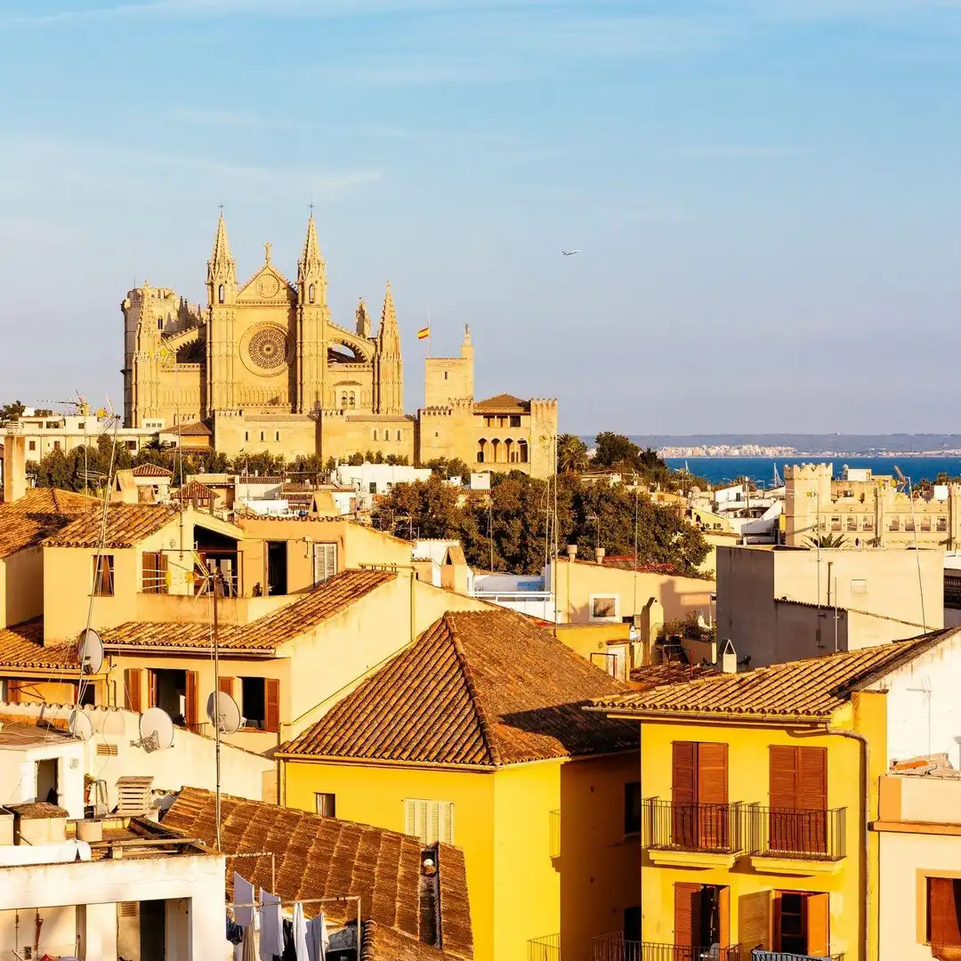 Vista exterior de Pis en venda en  Palma de Mallorca amb Moblat i Balcó
