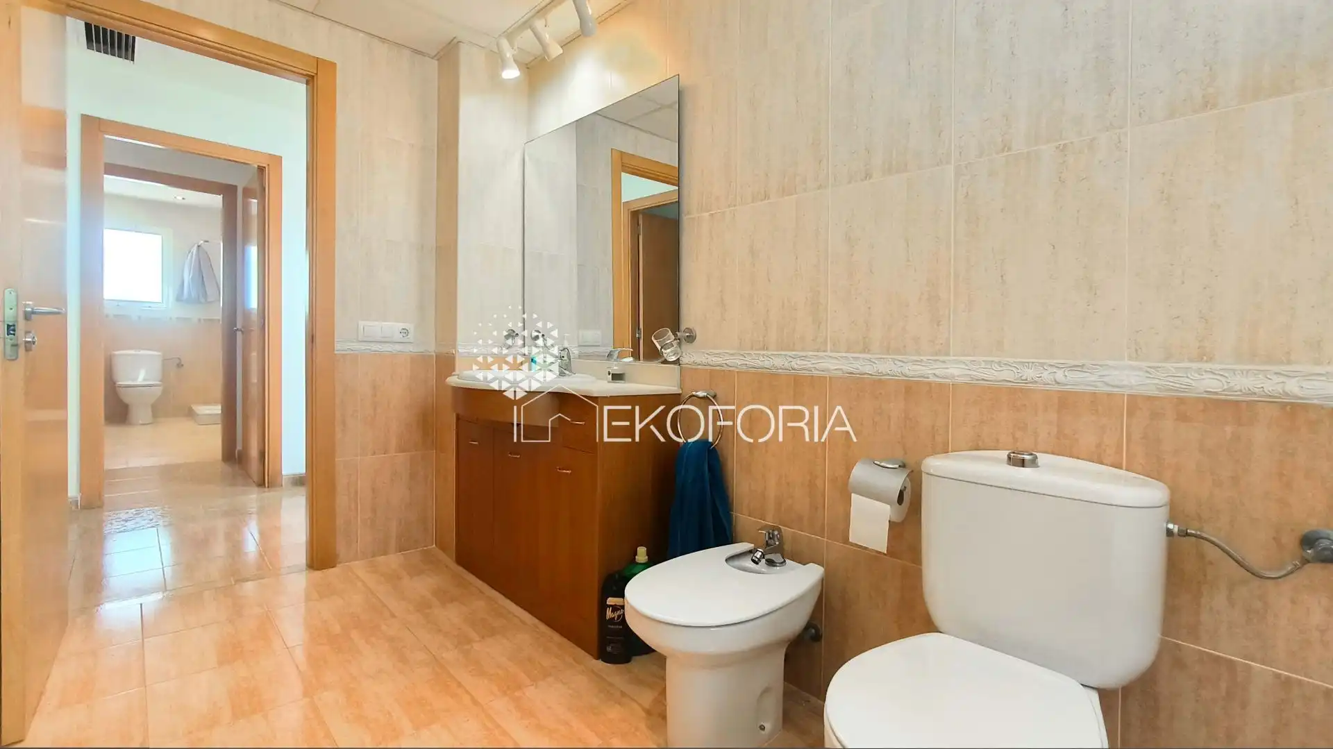 Baño de Casa adosada en venta en Beneixida con Aire acondicionado, Calefacción y Jardín privado