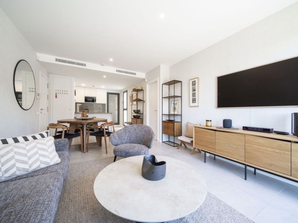 Sala d'estar de Apartament en venda en Fuengirola amb Aire condicionat, Calefacció i Jardí privat