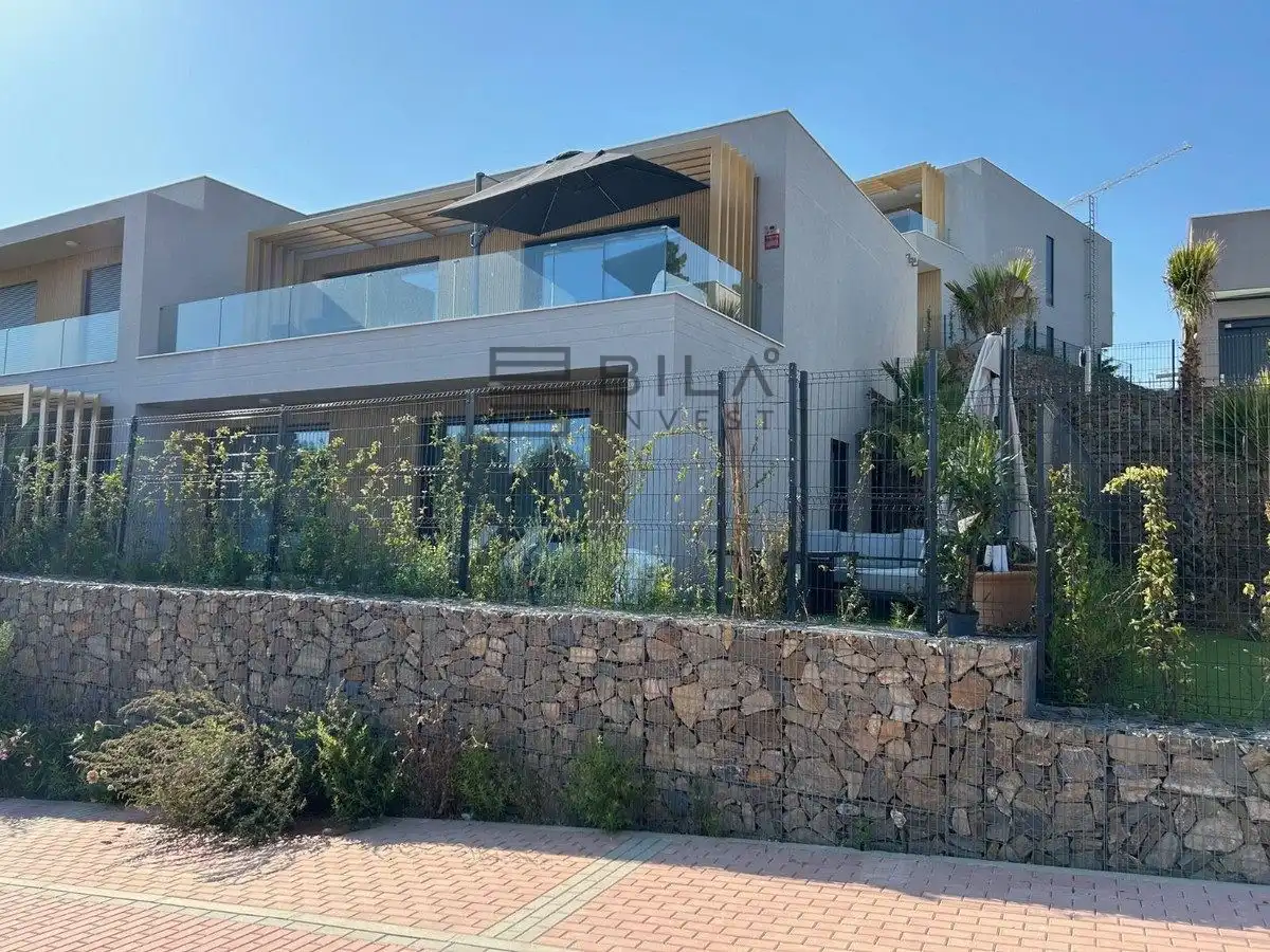 Adosado con piscina en venta en Evergreen Homes, imagen 4
