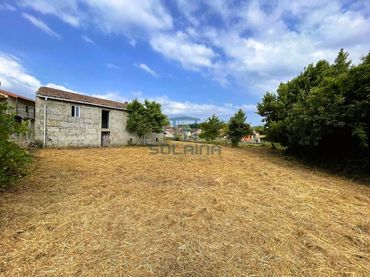 Casa amb jardí en venda a Vilamarín
