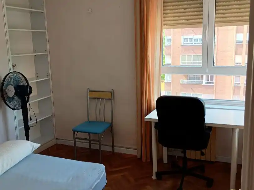 Dormitori de Pis en venda en Valladolid Capital amb Terrassa i Balcó