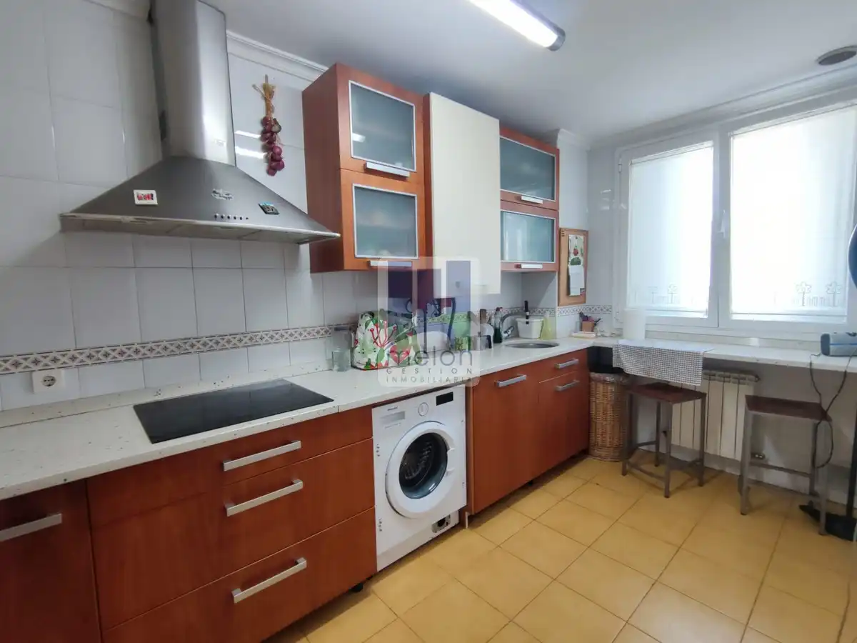 Cuina de Casa o xalet en venda en Burgos