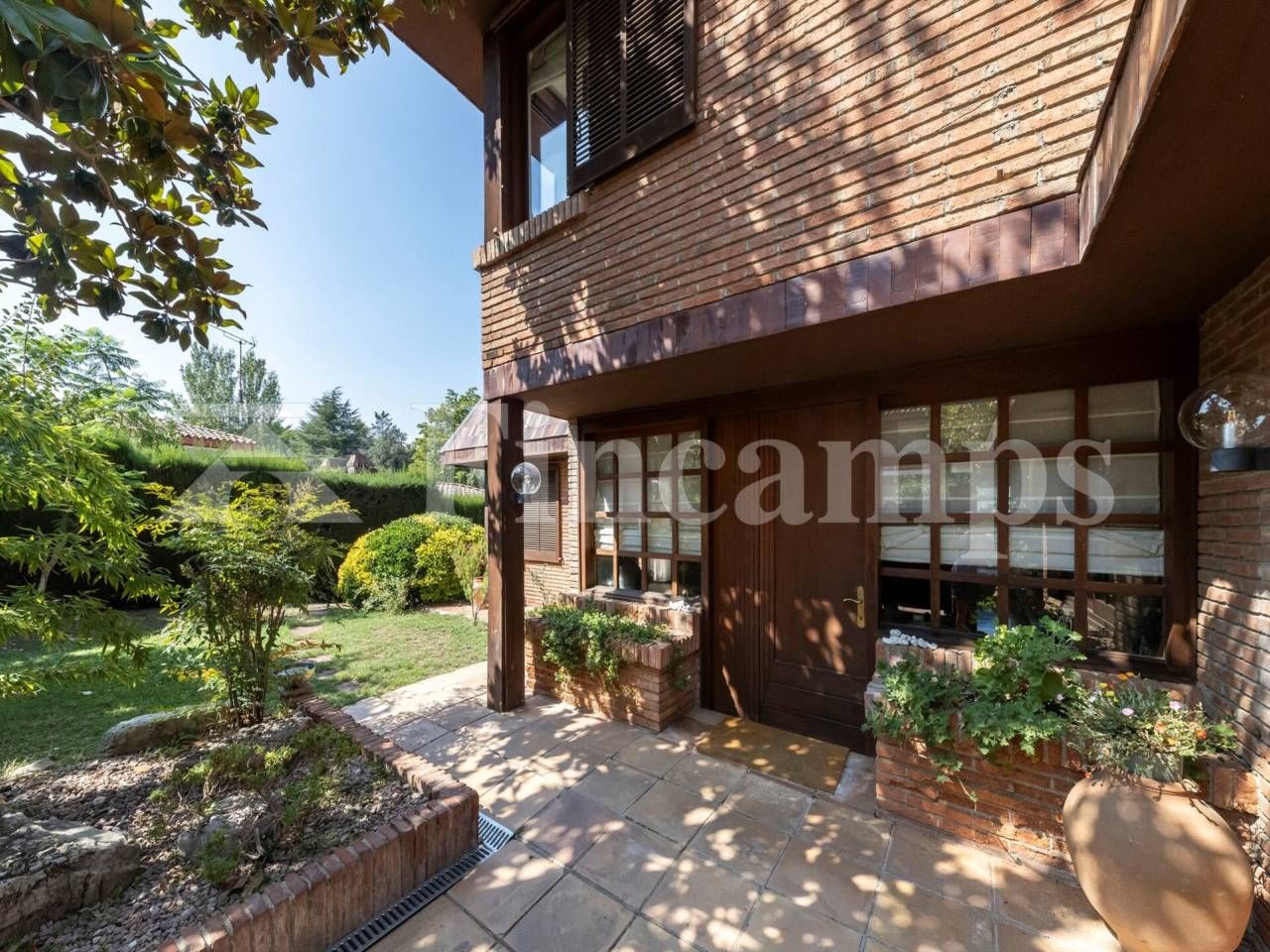 Jardí de Casa o xalet en venda en Cerdanyola del Vallès amb Aire condicionat, Calefacció i Jardí privat