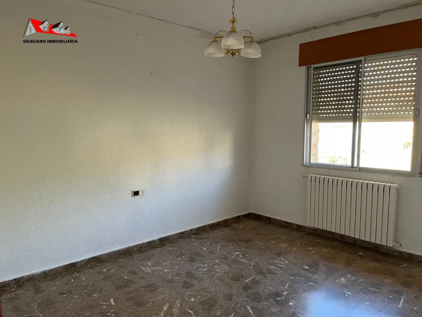 Casa aparellada amb jardí en venda a Casas de Juan Núñez, imagen 4