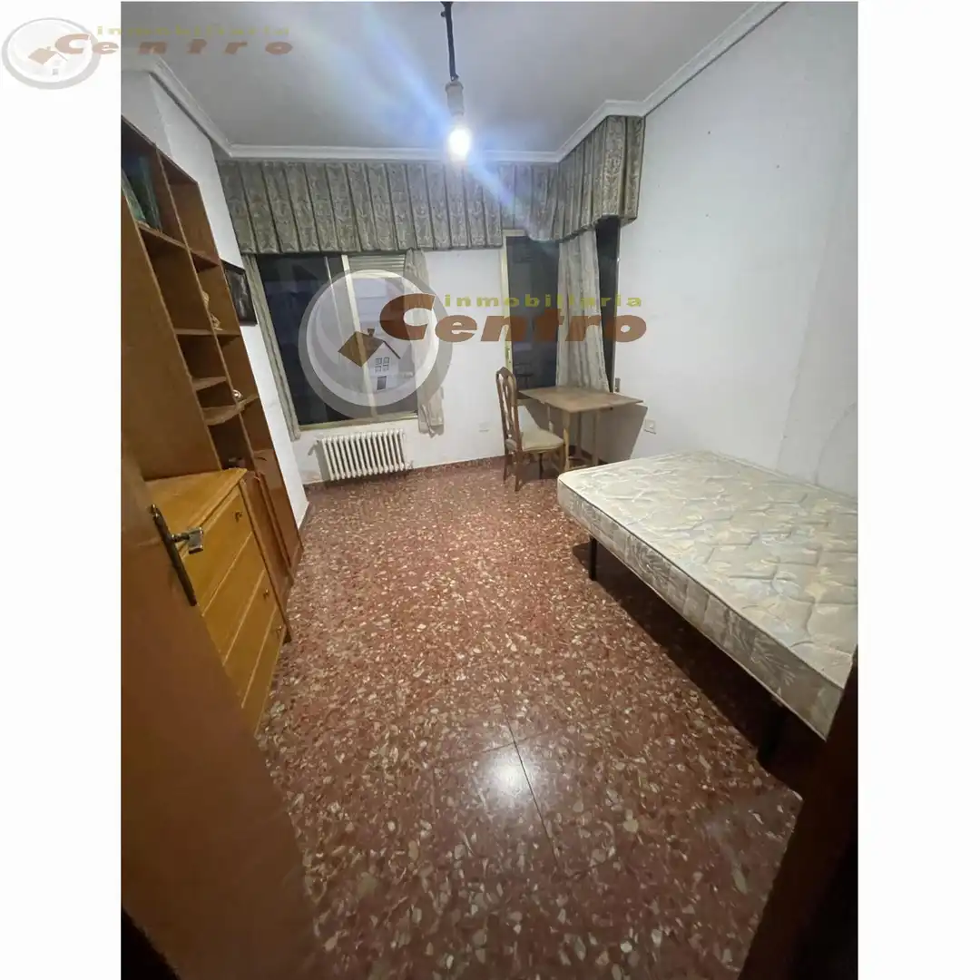 Schlafzimmer von Wohnung zur Miete in Albacete mit Heizung, Parkett und Terrasse