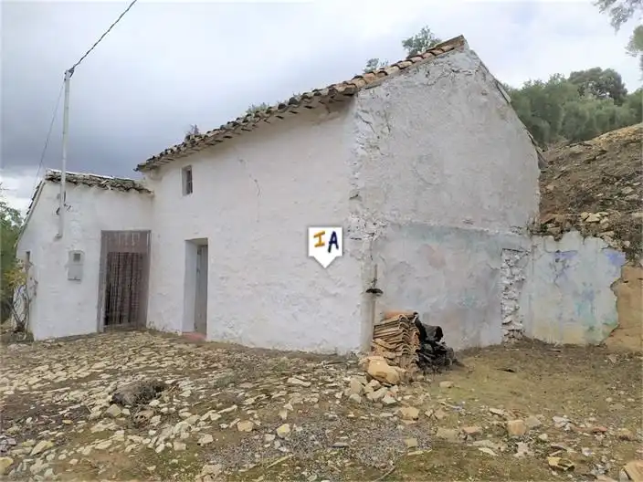 Country house for sale in Iznájar