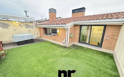 Vista exterior de Dúplex en venda en Ripollet amb Calefacció, Parquet i Terrassa