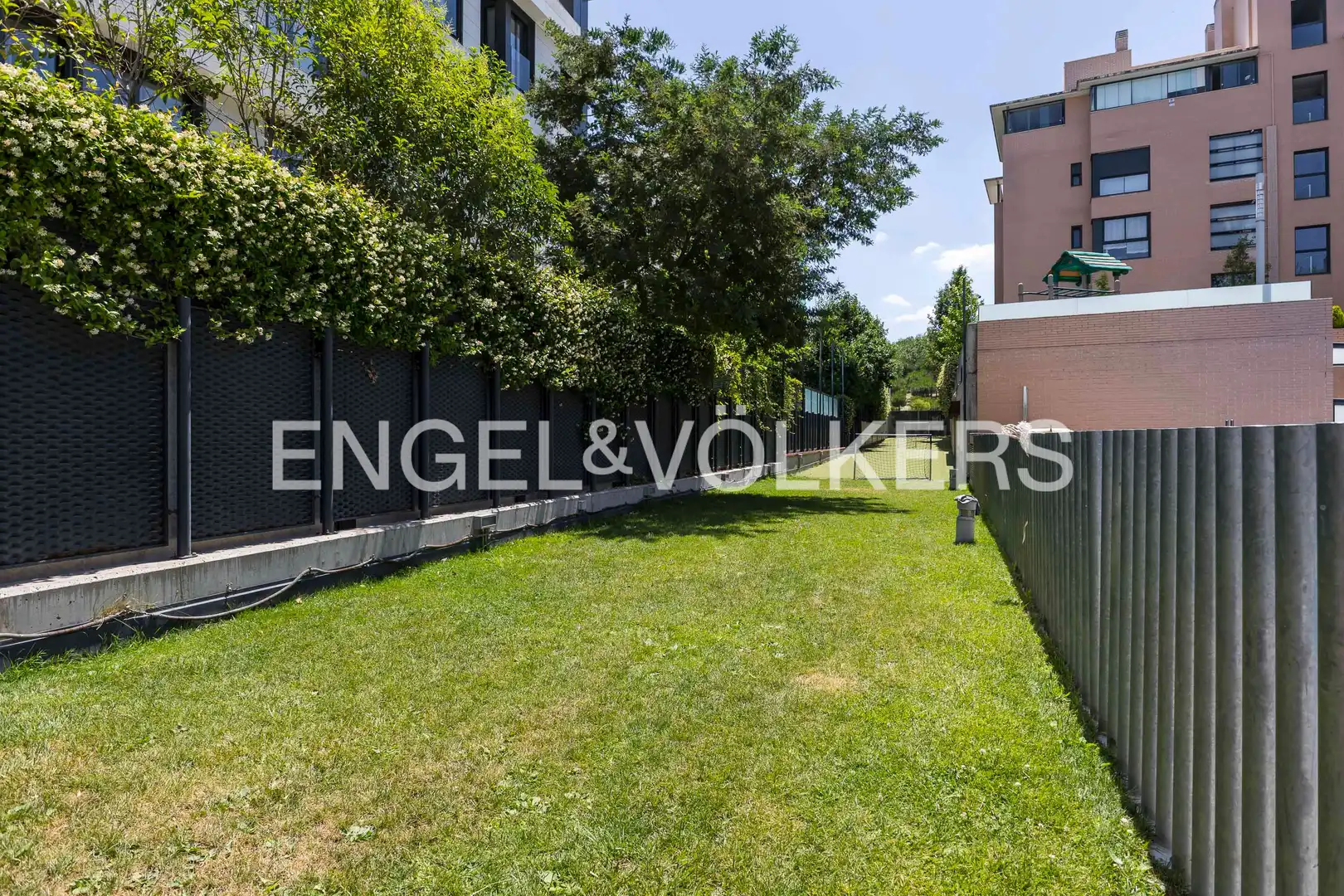Appartamento con piscina in vendita a Encinar de los Reyes, imagen 52