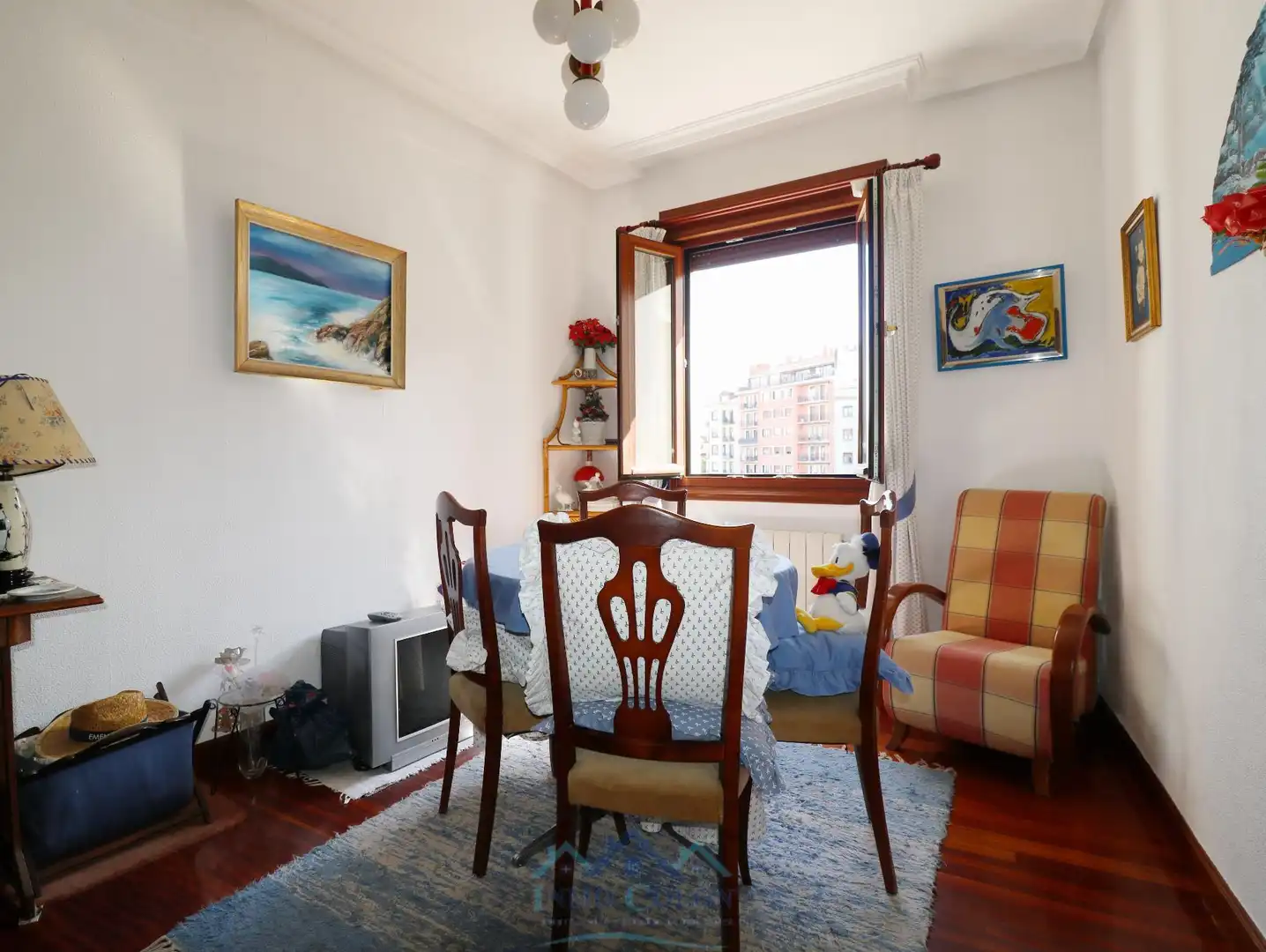 Sala de estar de Piso en venta en Irun  con Calefacción y Trastero