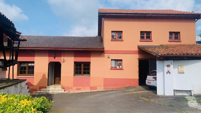 Vista exterior de Casa o chalet en venta en Carreño con Calefacción, Terraza y Trastero