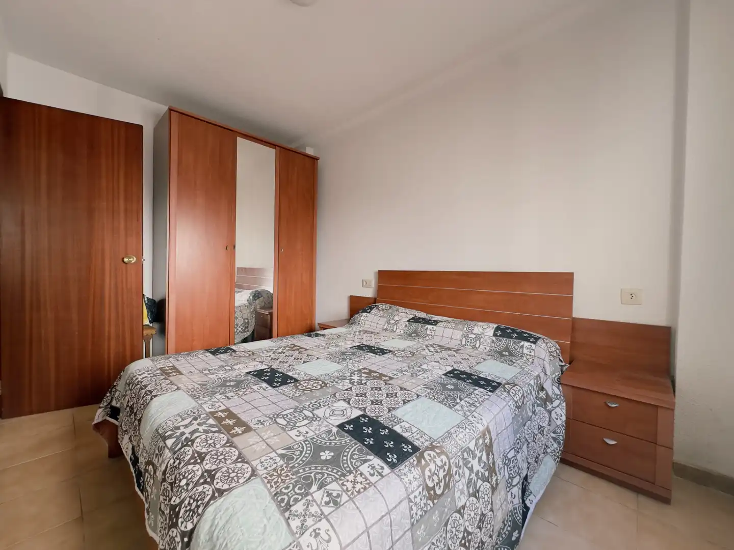 Habitación de Piso en venta en Santa Pola con Aire acondicionado, Terraza y Amueblado