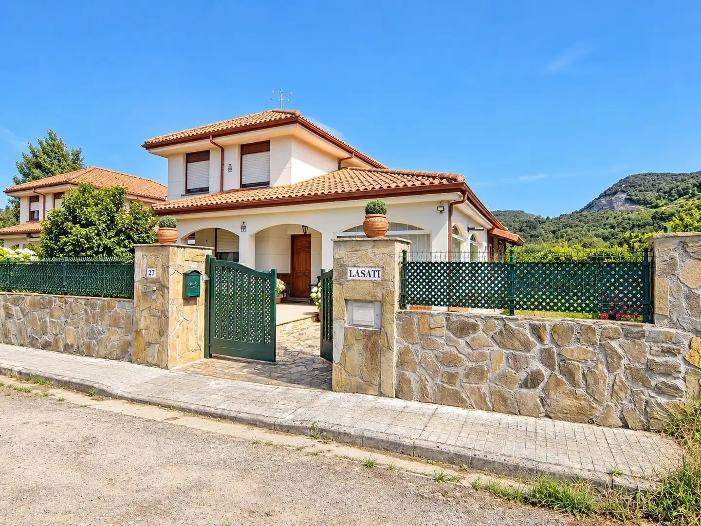 Exterior view of Houses for sale in Liendo  with Heating, Private garden and Swimming Pool