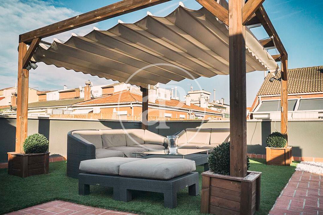 Terrace of Flat to rent in  Barcelona Capital  with Air Conditioner, Heating and Terrace